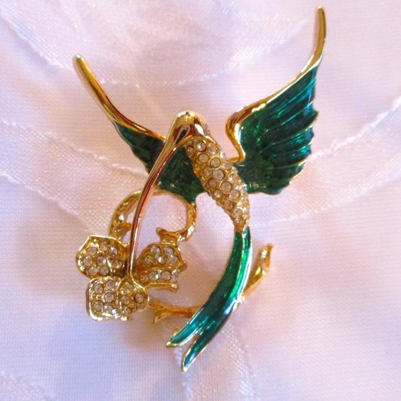 Jewelry - VINTAGE HUMMINGBIRD CRYSTAL BROOCH